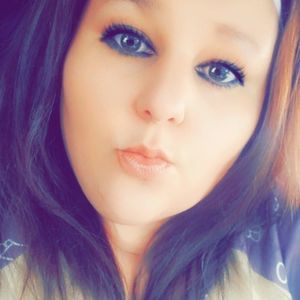 Meet your Posher, Becca